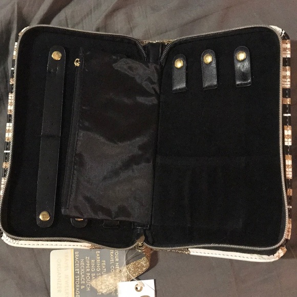 Travel Jewelry Organizer NWT - Picture 4 of 6